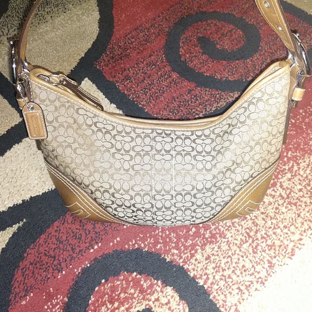 Coach purse - Picture 2 of 4